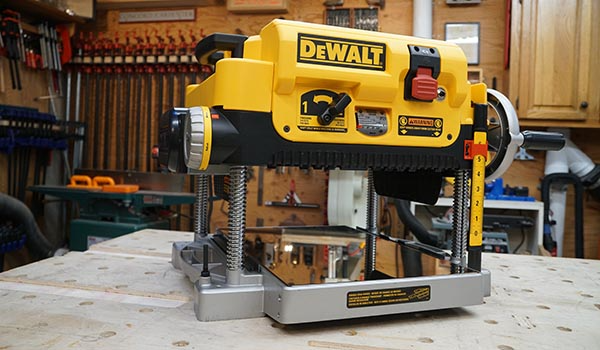 Image of a benchtop wood planer 