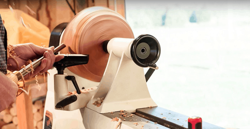 10 Best Wood Lathes for Turning Large Bowls