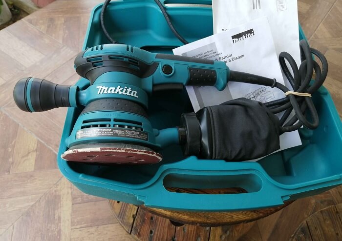 Third Image of Makita BO5041 sanders