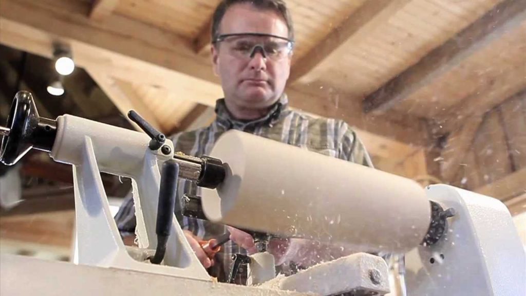 10 Best Wood Lathes for Turning Large Bowls