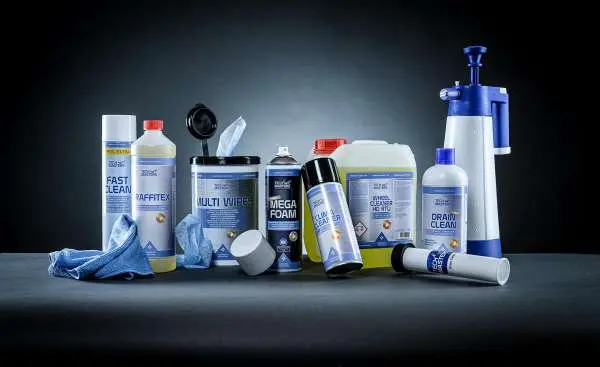 Collection of cleaning solvents for wood