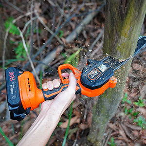 Amazon.com: ZNP Mini Chainsaw Cordless, Battery Powered Chainsaw, 6 inch Handheld Portable Chain Saw for Tree Pruning, Electric operated Small Chainsaw for Gardening Tree Branch Wood Cutting (6 inch-Orange) : Patio, Lawn
